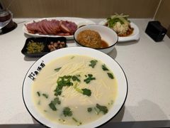-阿达师傅鱼汤面