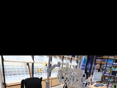 -诺柯视眼镜-蔡司依视路官方工厂店(淞南一店)