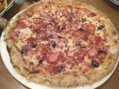 草莓披萨-盘炉forenza·云贵川融合小食堂 ( 钟楼中柳巷店)