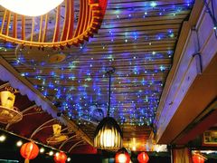 -J Daeng Seafood