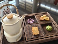 -亚龙湾喜来登·美景台大堂吧