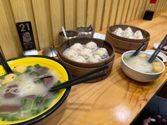 -龙咆汤包·手工现包小笼(拱北口岸店)