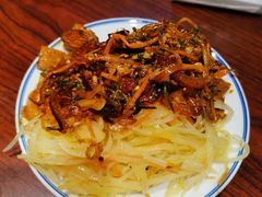 -聚合鑫东北熏酱熟食麻辣面(长阳店)