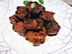 沪市牛肉粒-屋里厢上海菜馆