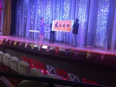 -金东尼人妖秀