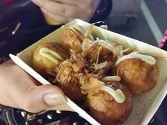-六合夜市