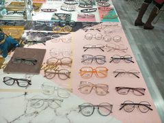 -肆兮眼镜·蔡司·徕卡战略合作店(大坪店)