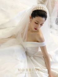 -莫小姐婚纱