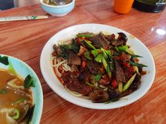 -蘑菇拌面•正宗新疆菜