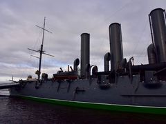 -阿芙乐尔号巡洋舰