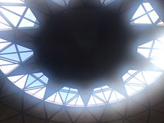 -上海滴水湖皇冠假日酒店