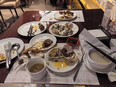 -荣誉国际酒店-云顶旋转餐厅