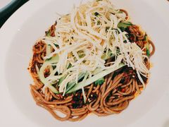 芥末饸饹-小六汤包砂煲菜(文景路店)