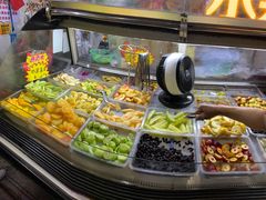 自助取餐区-老炳·七丛松甘草水果