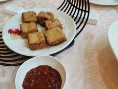 酥皮臭豆腐-绍兴饭店(大宁店)