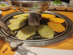 -唯成•韩国炭火烤肉 유성고기