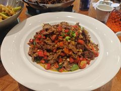 -黄泥岗·地道湖北菜(奥特莱斯店)