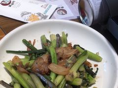 -黄泥岗·地道湖北菜(奥特莱斯店)