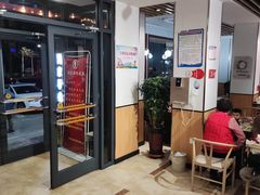 -闫家驴肉老店(华电一校店)