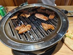 -汉城烤肉·黑金冠(华山路店)