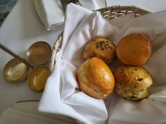 -Salon de Ville浦江汇(上海外滩华尔道夫酒店店)