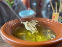 紫砂土鸡汤-有红鸡毛店·川菜(建设路店)