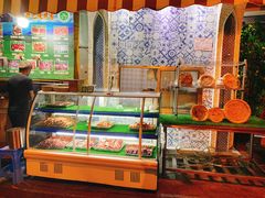 面包甜点陈列柜-新疆伊宁远征餐厅