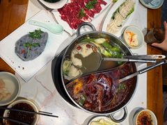 -乡土黄·鲜牛肉火锅·小龙虾(兴业街店)