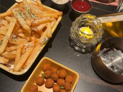 -Bar Fable 寓·药到病除