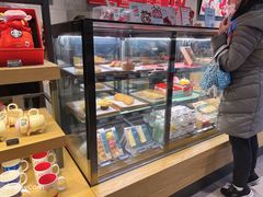 面包甜点陈列柜-星巴克(天津凯德天津湾店)