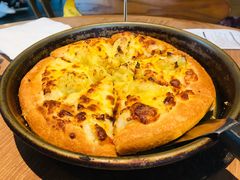 铁盘榴莲多多披萨-必胜客(港城新天地店)