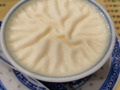 -广信牛奶甜品世家(台东店)