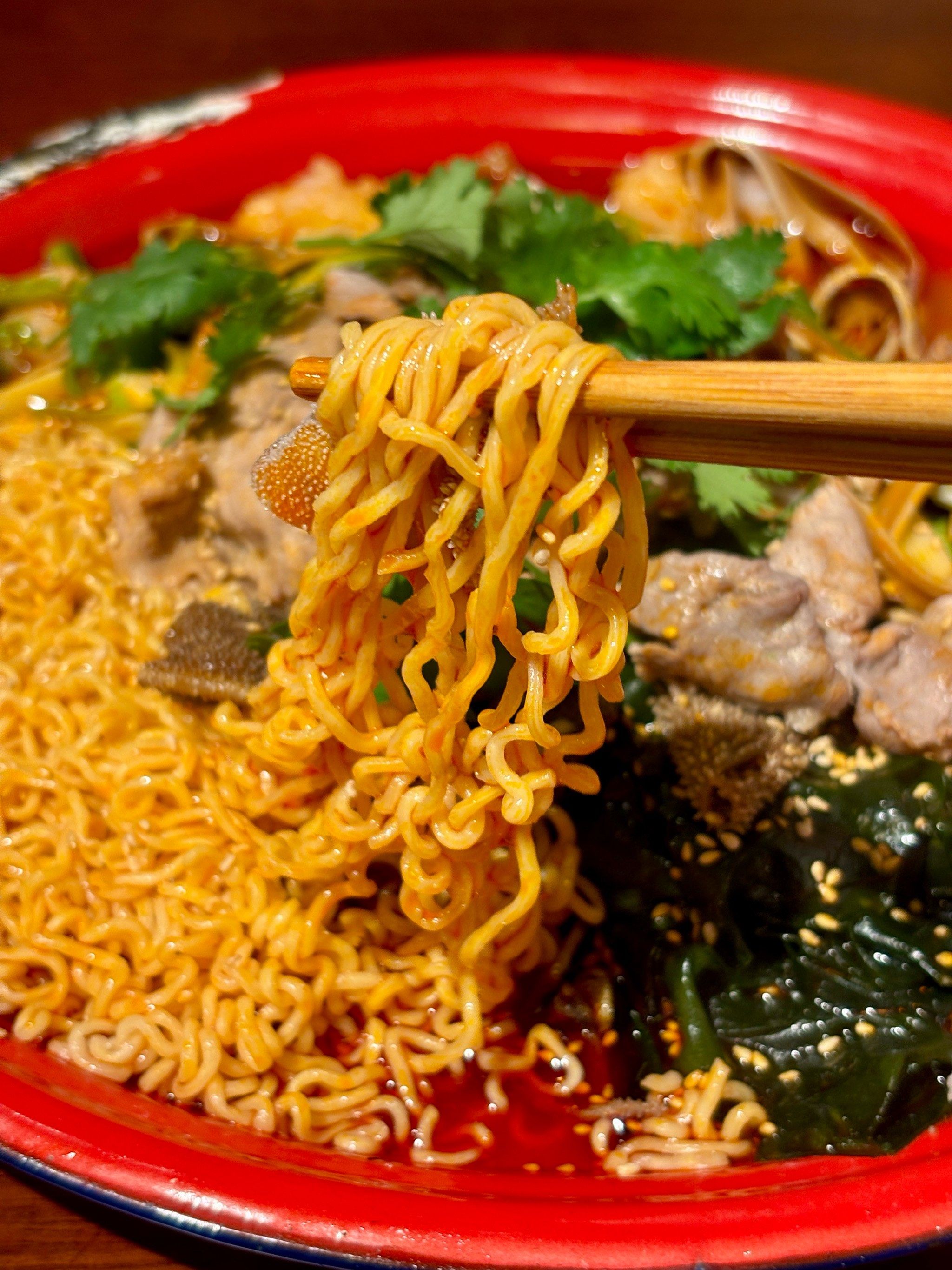 复古称盘麻辣烫-方便面最佳