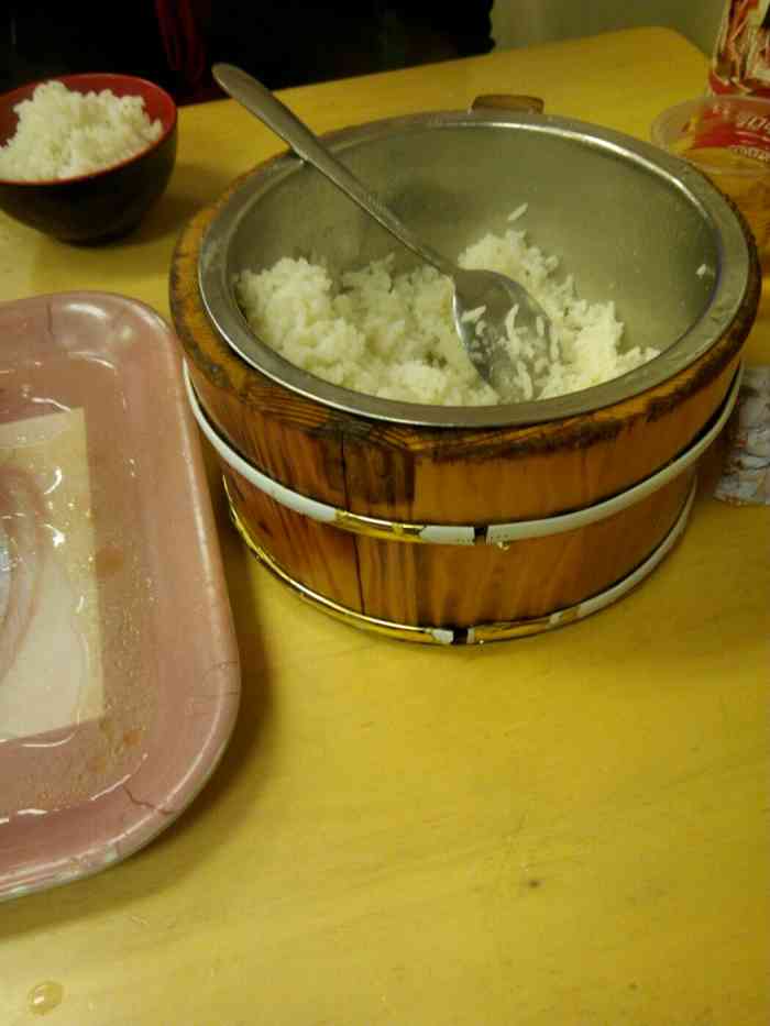 湘王府木桶饭-"第一次点湘王府木桶饭外卖,点了三个湘味回.