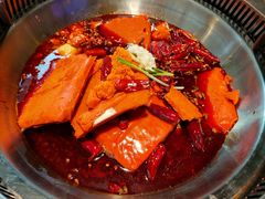 红汤锅-城墙拐拐火锅(三峡广场黑金冠店)