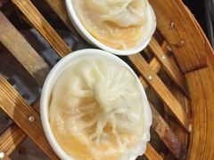 -莱莱小笼·乔艾