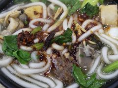 土豆粉砂锅-清真·穆萨砂锅(大皮院店)