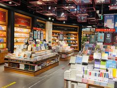 -西西弗书店&矢量咖啡(凯德晶萃广场店)