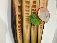 手剥笋-江南外婆桥·禾城记忆(南湖店)