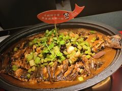 -辣尚瘾·烤鱼·新川菜(牡丹园直营店)