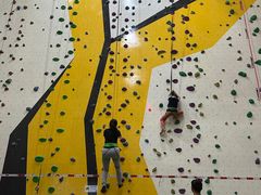 -问山MountQuest攀岩馆