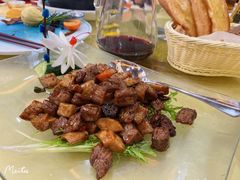 -山明水秀大饭店