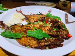 -老滇山寨•云南特色菜•地方菜•民族风情歌舞表演(金碧店)