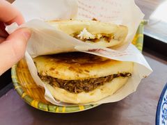牛肉烧饼普通版-穆得·老周家牛肉烧饼(普利街店)