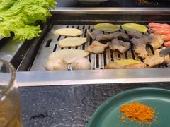 -臻牛烤肉
