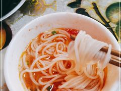 -李记特色罐罐米线(重庆中环大厦店)