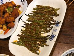 -一品江湖烧烤餐厅