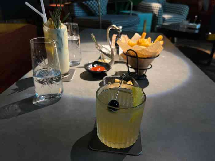 ct lounge-"让人惊喜的调性酒吧 没想到周围很萧条不时.