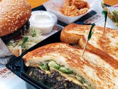 -The Habit Burger Grill 哈比特汉堡(复兴soho店)