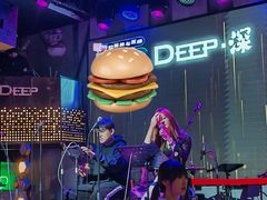 -DEEP·美式餐吧(五棵松华熙LIVE店)